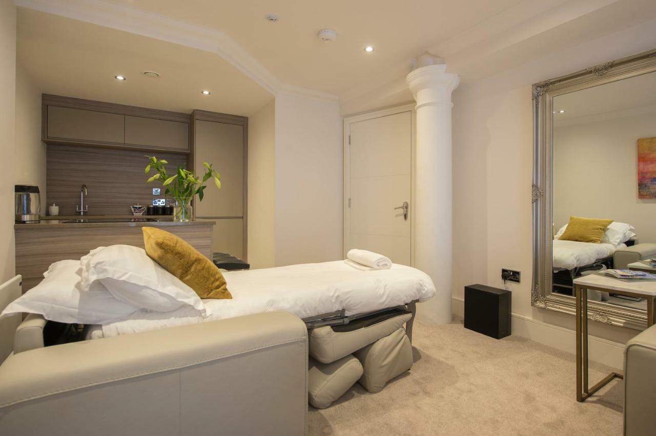 Chocolets - The Lion Suite York Extérieur photo