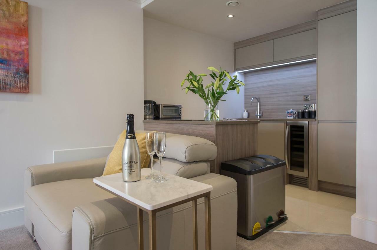 Chocolets - The Lion Suite York Extérieur photo